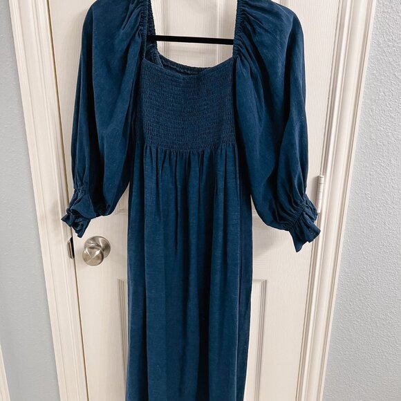 O.P.T Navy Athena Puff Sleeve Linen Blend Midi Dress - Picture 3 of 4